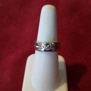 14K gold Bands with a Center Diamond